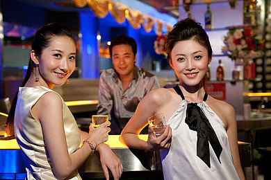 和平精英女角色胸罩里面的东西｜全新SUV安全卓越，细节匠心彰显品牌关注，引领市场潮流-1