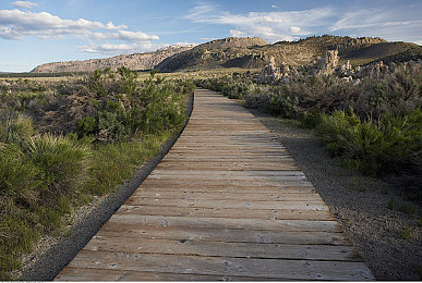 刘玥单挑三黑最经典｜“激情赛道，刘玥单挑三强，力夺冠军，谱写赛车传奇”-2
