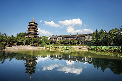 国产TV|驾驭新风尚,国产智驱星驰——领略未来出行魅力-1