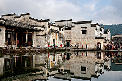 9999热这里只有精品|新能源汽车与燃油精品同台竞技,品质巅峰之旅-1