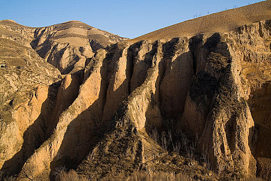 黄色软件0.3|智能驾驶新纪元:全面升级的智能辅助系统引领未来出行变革-3