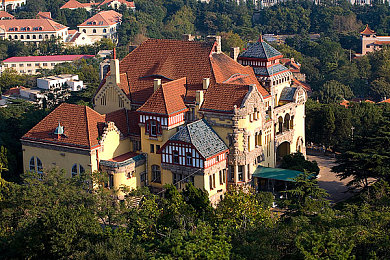 猫咪官网社区|续航500公里,智能驾驶新篇章,纯电动SUV引领未来出行潮流-1