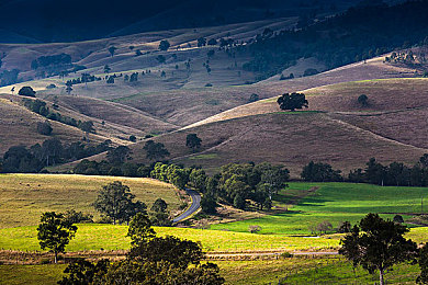 我半夜摸丰满亲妺妺C了她｜深夜惊魂：车主意外摸到丰满亲妺妺，紧急刹车反思夜间行车安全-4