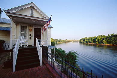 无99热|高性能引擎引领潮流,智能科技环保节能,"无99热"车型打造无忧驾驶新体验-1