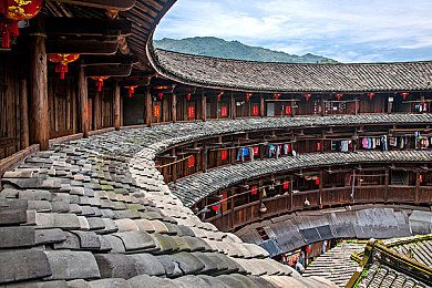 成人爱看视频|汽车短视频营销新趋势:趣味与专业并存,赢得成年观众青睐-1