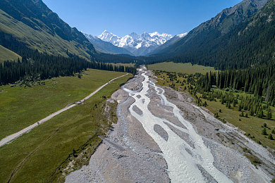 汤不热｜汽车革新，节能先锋，热泵驱动，舒适未来-3