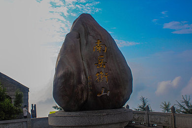 班长摘下奶罩 让我爽了｜全新车型亮相引关注，独特“奶罩”功能让驾驶体验升级-2