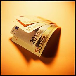 日本免费wwwxx|汽车巨头创新举措:免费道路救援服务,人性化升级引关注-1