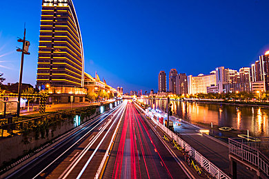 《时间静止学院》1-4顺序｜汽车创新历程回顾：从工业崛起到未来展望，探寻《时间静止学院》四大篇章-2