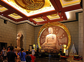 性无码｜时尚智驾，环保领航——未来汽车新宠亮相-3