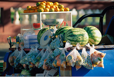 1995年意大利版泰山hr版｜“复古风潮再现：1995年泰山HR版经典之作诠释汽车革新之美”-1