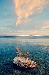 极品罕见白馒头一线天|“白馒奇观,一线天驾临:全新汽车力作引关注,科技豪华新标杆横空出世”-1