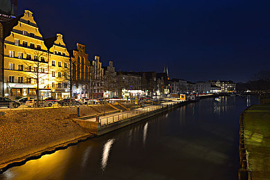 а√最新版天堂8|“天堂8新升级,智能豪华双管齐下,创新科技引领汽车潮流体验”-2