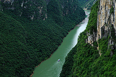 潘金莲裸体一级婬片｜“创新命名引热议，卓越性能赢口碑：揭秘独特车型魅力”-1