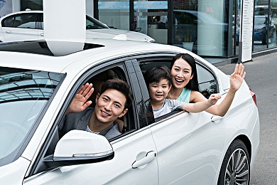 姐妹4人混战闹元宵|元宵佳节姐妹齐聚,别开生面驾驶大赛庆团圆-1