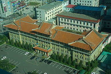 三年中文在线观看免费观看综艺|汽车盛宴,车迷狂欢,探秘速度与改装之旅-2