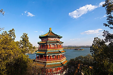 麻花传md0044苏蜜清歌星空｜科技盛宴，梦幻概念车亮相车展，引领未来出行潮流-2