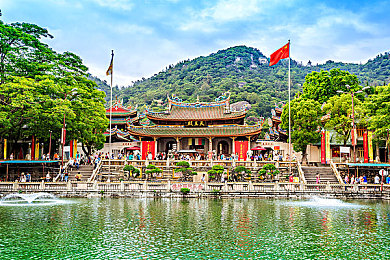 美乐蒂melody满天星｜时尚动感外观，卓越性能配置，美乐蒂新车型引领汽车市场新潮流，销量攀升备受瞩目-2