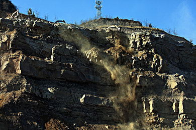 天天干夜夜拍｜引领未来，科技驱动，全新车型夜昼双展非凡驾驶体验-2
