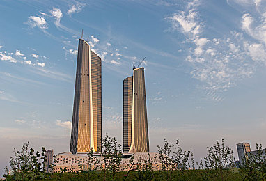 奴役支狂虐鞭打XXXX｜激情驾驭，智能领航，舒适非凡——全新SUV定义驾驭新境界-1