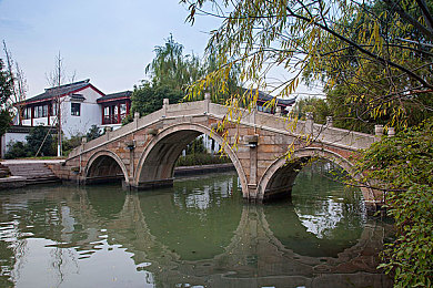 爱情岛论坛  VIP永久入口｜新能源汽车受热捧：续航500公里，车友热议未来发展趋势-3