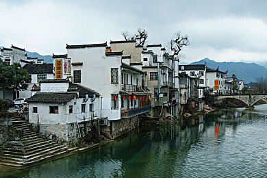 魅魔の足を罚す漫画｜科技画卷，未来车轮舞动新篇-1