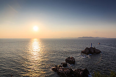 阿娇与冠希13分钟49秒的含义|阿娇冠希名车亮相,创新科技与经典设计引领汽车潮流新篇章-1