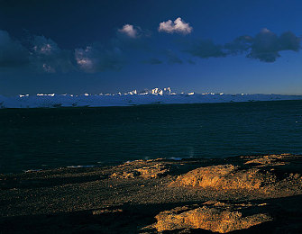 国产乱视频|国产SUV新宠:性能卓越,价格亲民,抢眼市场新贵-2