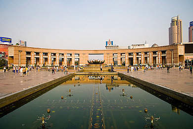 黄色软件华为下载｜华为“黄软”应用亮相，汽车领域新尝试，为车主带来颠覆性便捷体验-3