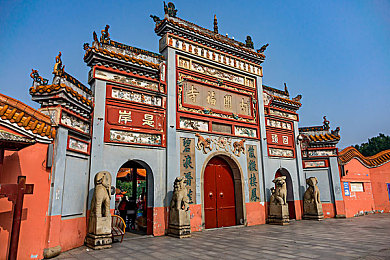 草莓视频成人网站 免费|汽车新时代,免费资源打造智慧驾乘新体验-4