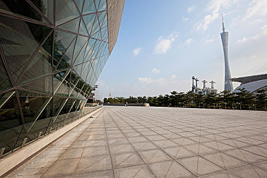 三上和小职员松泽演的什么电影｜都市疾驰，心灵共鸣——驰骋人生，情感共鸣-3