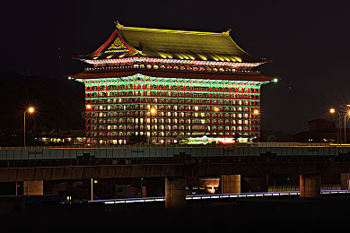 jk女扒开腿秘 让人桶爽｜潮流启程，青春“桶爽”驾享传奇-3