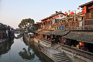 东京热混交群体交乱｜引领潮流，＂东京热＂风潮下全新车型惊艳登场，都市年轻族首选座驾-3