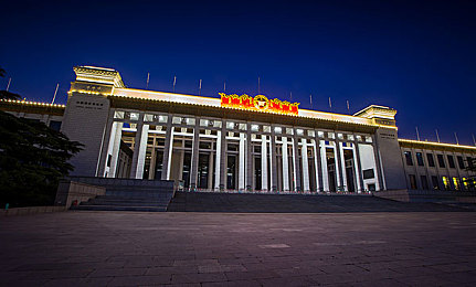 学生的妈妈3中字讲话的背景资料｜妈妈三字经传递安全意识，汽车教育守护孩子成长之路-1