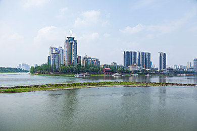 如何下载黄片软件|数字化时代汽车软件精选指南:安全下载,智能升级,畅享行车新体验-4