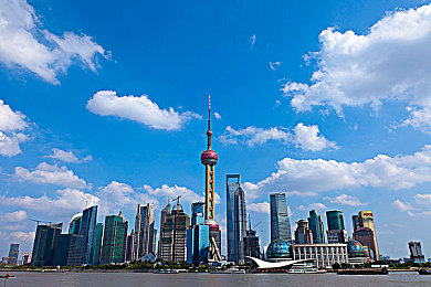 成人火影18+变态版｜极致性能与动感设计：探索“变态版”车型惊艳亮相的背后-1