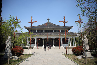 黄色软件303｜智能驾驶技术新突破：创新辅助系统引领未来汽车安全升级-3