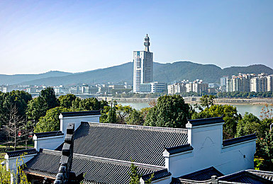 岳今晚让我玩个够肥水一体探|“涡轮动力激荡,智能操控非凡,岳SUV引领新风尚,驾驭未来之旅”-2