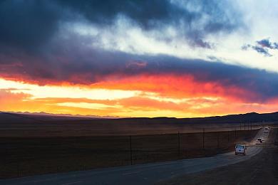唐三抽曲比比东不亦乐乎nba｜篮球灵感跨界融合，智能概念车NBA赛场大放异彩-1