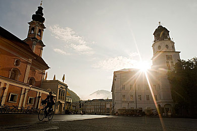 性巴骚麦一二三区｜潮流智驱，三界精英，驾驭未来-1
