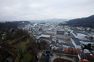 黄色软件App下载|汽车资讯管家,“导航+保养”两不误:这款应用引领驾驶新体验-3