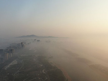 牛牛超碰|“全新紧凑型SUV亮相,性能卓越价格亲民,家用车型“牛牛超碰”成市场焦点引关注”-2