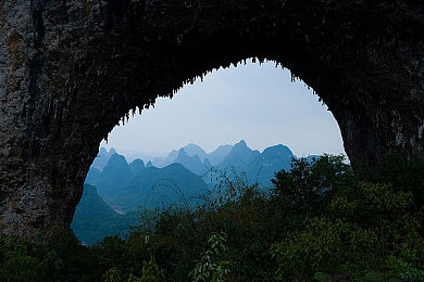 女人和公豬交s0X另类｜专为女性打造的时尚科技车款：舒适优雅，科技环保，引领绿色出行新潮流-3