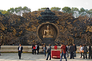 yw193|全新中型轿车惊艳登场,性能时尚配置丰富,引领驾驶新体验-2