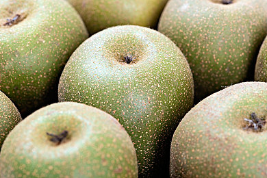 娇小枯瘦女巨大黑人迪克｜“创新概念车亮相：混合动力智能配置，未来出行惊喜无限”-3