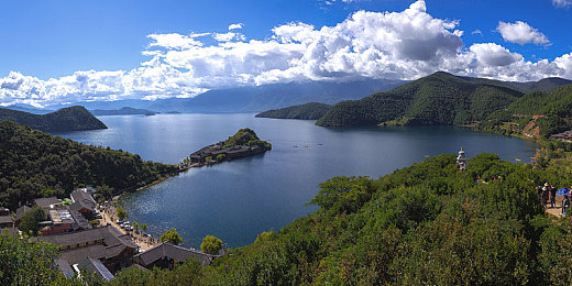 国产成人精品电影|国产SUV新宠:时尚动感,品质卓越,国产汽车精品之作备受瞩目-1