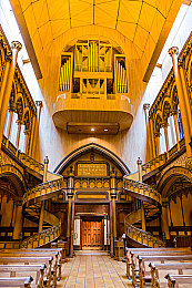 三上悠亚和波多野结衣的区别|“明星车型选择揭示消费趋势:个性运动与舒适空间成年轻购车新风向”-1