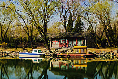 黄色软件下载安装免费｜智能驾驶新风向：免费软件助力汽车市场革新，未来出行更安全便捷-3