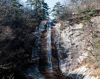 爱情岛自拍|汽车爱好者齐聚爱情岛,自驾自拍演绎生活新风尚-1