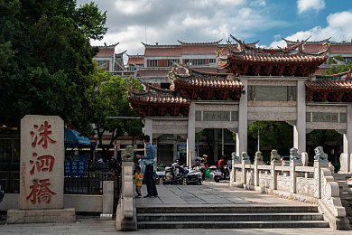 葵司单挑24人|赛车巅峰对决,葵司挑战24强,速度与激情盛宴即将开启-3